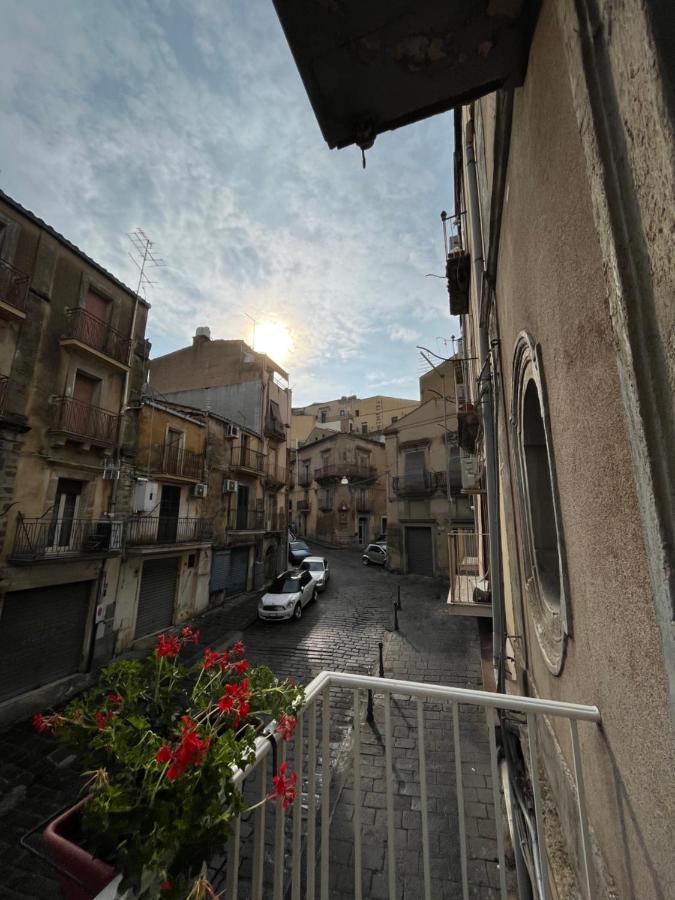 Casa Di Giovi Leilighet Caltagirone Eksteriør bilde
