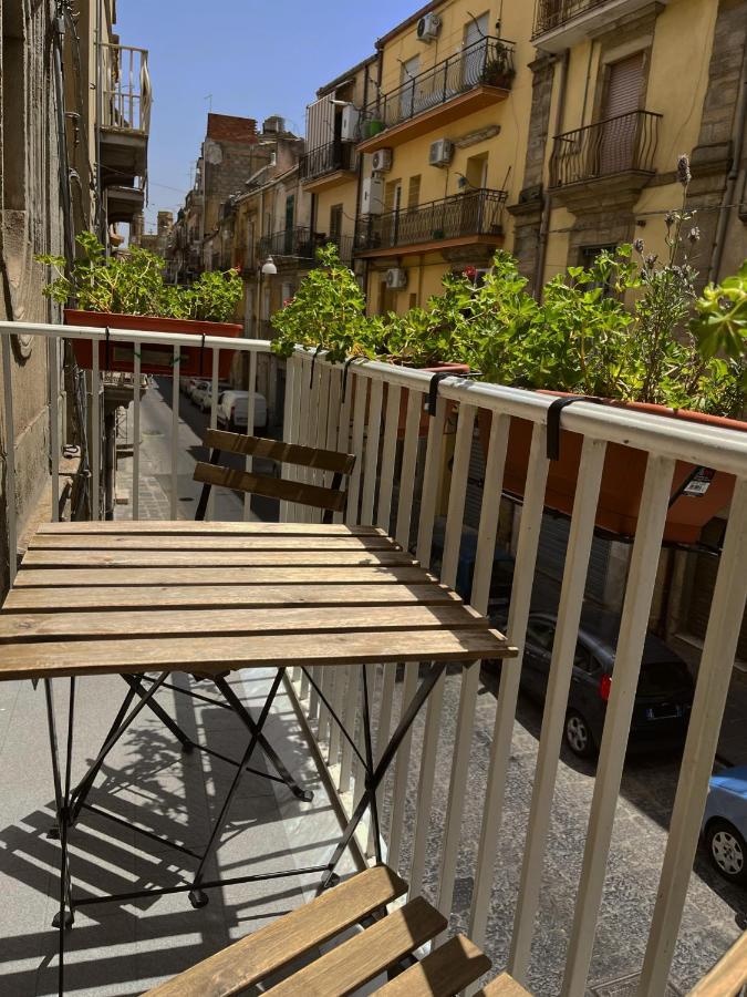 Casa Di Giovi Leilighet Caltagirone Eksteriør bilde