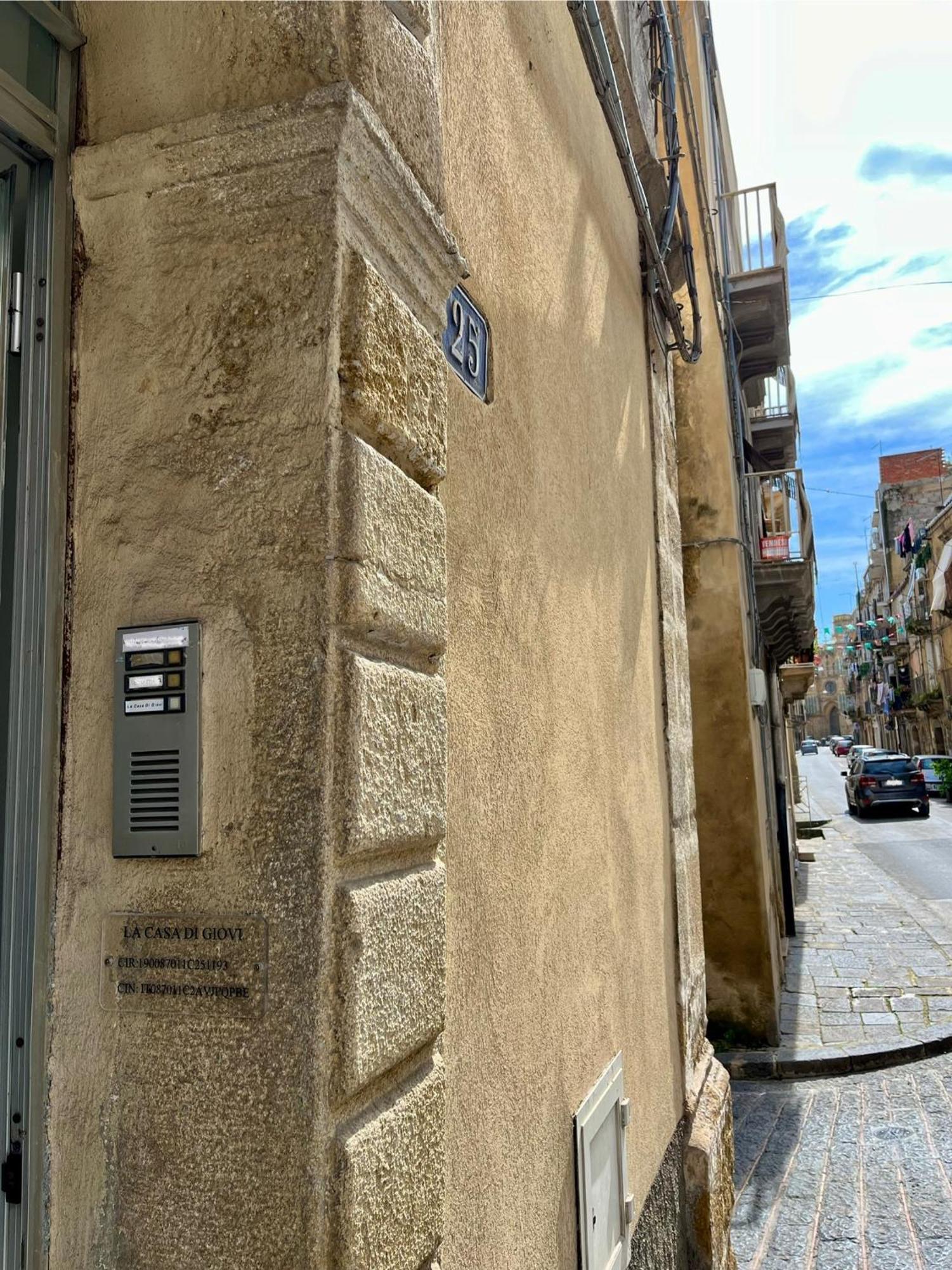 Casa Di Giovi Leilighet Caltagirone Eksteriør bilde